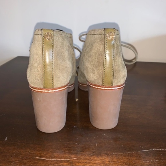 TORY BURCH Sage Suede Hilary Chukka Ankle Boot 9 NWT - Picture 5 of 5